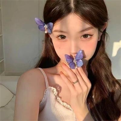 明天，我会成为谁的女友海报