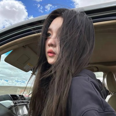 龙纹身的女鬼入镜海报
